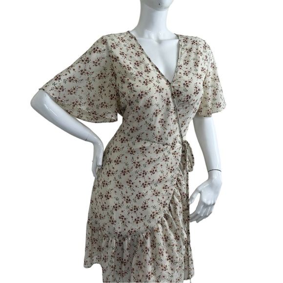 Olivia Grey flower pattern mini wrapped dress cream beige floral sundress NWT XL - Picture 9 of 15